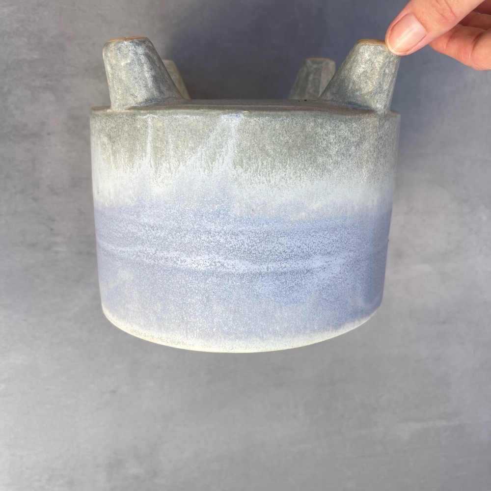 Ceramic Planter - Picture 5 of 5